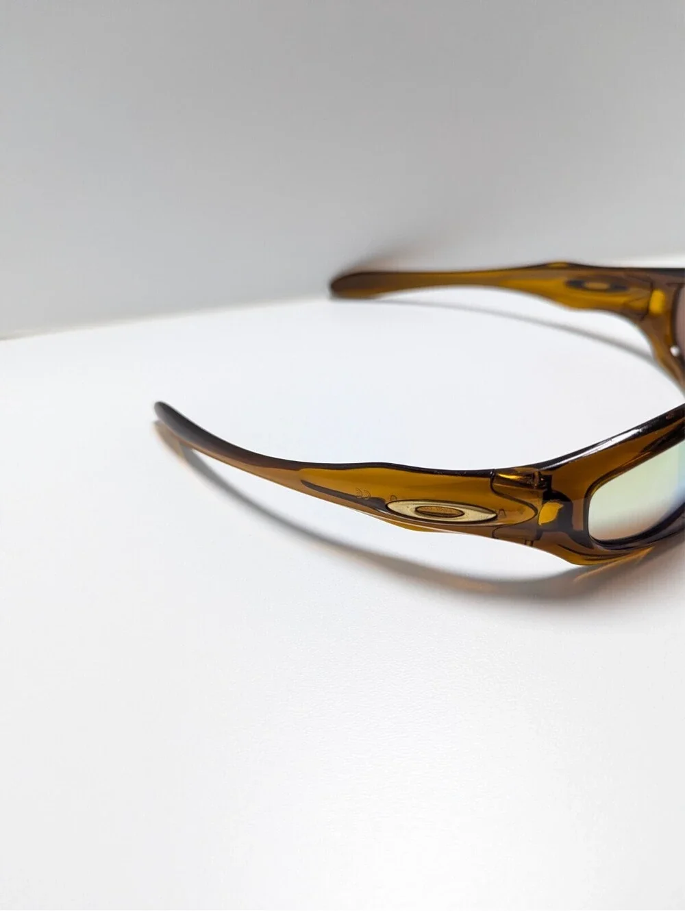 Oakley Monster Dog Gen 1 Gold Lenses UV Lens Brown Wrap Men’s Sport Sunglasses